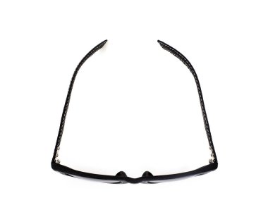 Bir portreye başvurmak için beyaz arkaplanda izole edilmiş gözlük