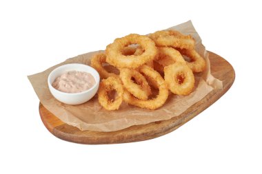 Mürekkep balığı yüzükleri, restoran yemeği, görüntü izole.