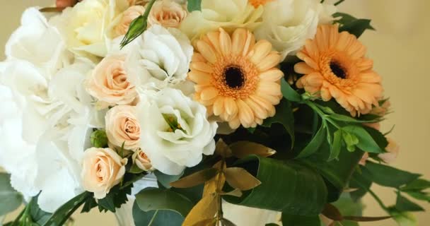 Bouquet of roses and gerberas — Stock Video