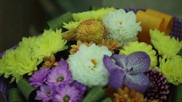 Μπουκέτο με λουλούδια άνοιξη — Αρχείο Βίντεο