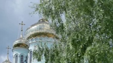 Katedral Ukrayna altın kubbesi
