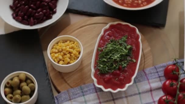 Meksika salatası ürünleri — Stok video