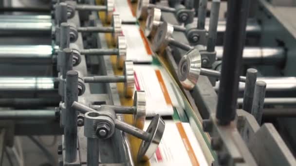 Drukmachine op het werk — Stockvideo