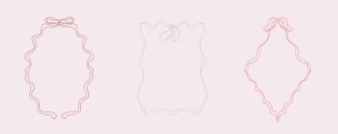 Üç El Çizilmiş Tuhaf Çizgi Sanat Çerçeveleri Farklı Şekillerde