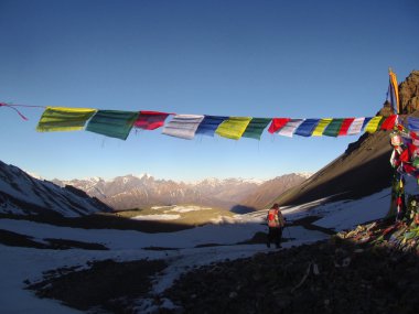 Himalayalar'da trekking.