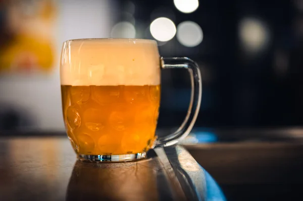 Cold Beer Glass Bar Pub Desk Tasty Fresh Yellow Beer — Stock Photo, Image