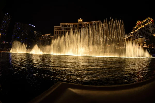 Wassershow mit Langzeitbelichtung — Stockfoto