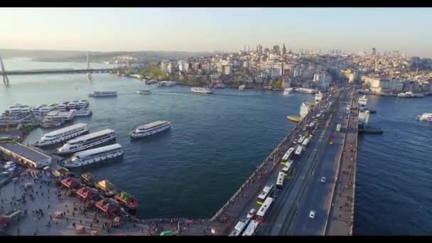 Letecký pohled na istanbulské historické poloostrova a moře — Stock video