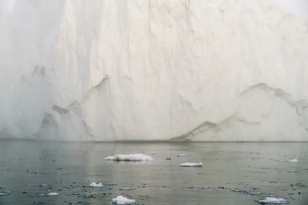 Jéghegyek van a fjord Ilulissat, Grönland, a Jeges-tenger — Stock Fotó