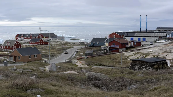 Vida tradicional e vista da cidade de Ilulissat, Groenlândia — Fotografia de Stock