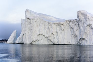 Ilulissat buz Grönland Kutbu üzerinde büyük buzullar