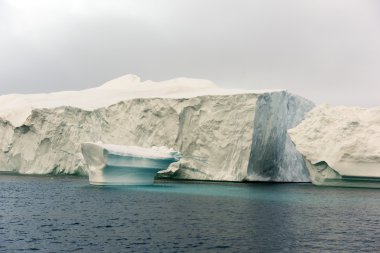 Ilulissat buz, Grönland Kuzey okyanusa buzullar yanıyor