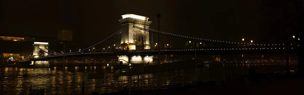 Řetězový most na řece do Budapešť, Maďarsko — Stock fotografie