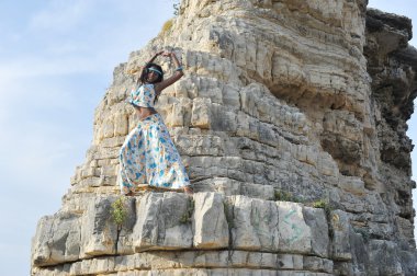 güzel genç siyah kadınlar buzlu poz