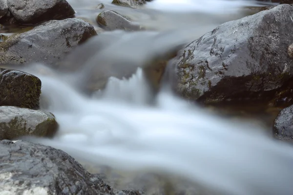 총 강에 아름 다운 lonfexposure — 스톡 사진