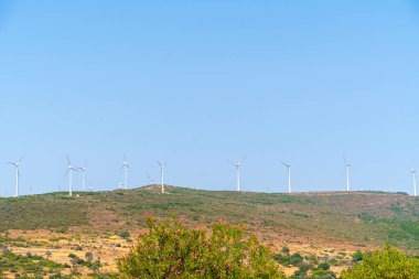 Elektrik enerjisi için yel değirmenleri - Temiz ve yenilenebilir enerji hava aracıyla enerji üretimi