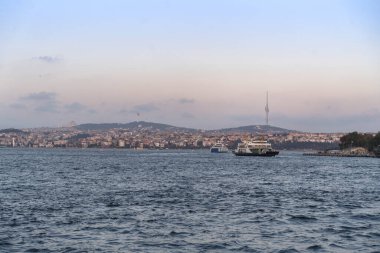 Istanbul Boğaz manzaralı gün batımında