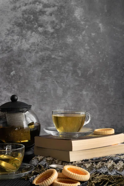 Расслабляющая Концепция Чая Темный Вид Настроение Травяного Чая Печенья — стоковое фото