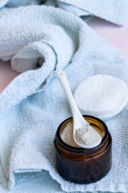 Hijyen banyo ürünü. Vücut, yüz havlusu. Sağlık terapisi yenilenmesi