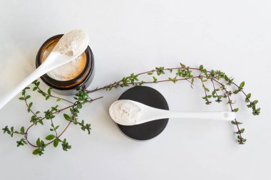 Hijyen banyo ürünü. Vücut, yüz fırçası, sağlık terapisi yenilenmesi.