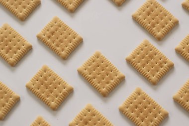 Beyaz arkaplanda tatlı bisküvi deseni