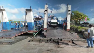 San Jorge, Nikaragua - 03 06 2025: Ometepe Adası 'ndan San Jorge, Nikaragua' ya yapılan yolculuğu görün..