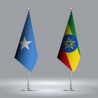 İki Ayakta Bayraklı Somali Etiyopya 'ya karşı Cesetlerin Üzerinde Bayrak