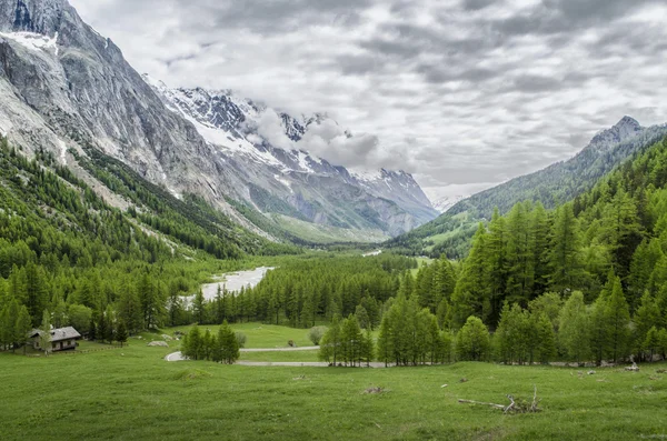 Beautiful mountain landscape — Stock Photo, Image