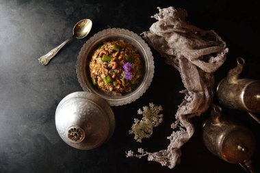 Lezzetli Rava Upma arka planda, kapat