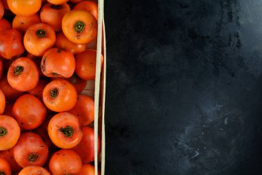 Arka planda taze organik hurma, kapatın.