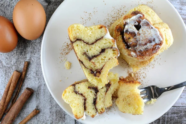 Low-Carb, Sugar-Free Keto Cinnamon Rolls with Almond Flour