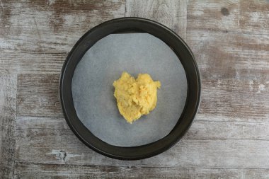 Düşük karbonhidratlı et kafalı pizzaya hazır olun. 