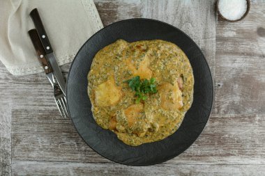Kremalı Ispanak soslu Keto Tavuğu