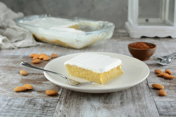 Keto badem unuyla zamparalık yapıyor. 