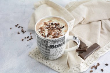 Arka planda sıcak kakao, kapat.