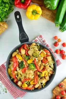 Sebze Karıştır Fry, kapat.