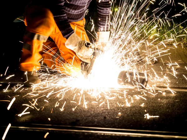 işçi koruyucu maske ve eldiven tren demiryolu kaynak ile