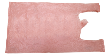 Kırışık şeftali rengi çöp torbası şeffaf bir arka planda izole edilmiş. Gerçek yüksek yoğunluklu polietilen plastik torba. HDPE müşterisi, plastik atık ve kirlilik.