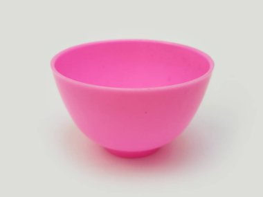 Pembe Plastik Silikon Karıştırma Kasesi Yüz Maskeleri ve Diş İzleri İçin İzole Edildi