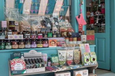 Dimitsana, Yunanistan - SEPTEMBER 1, 2025 Arcadia bölgesindeki geleneksel Dimitsana köyü.