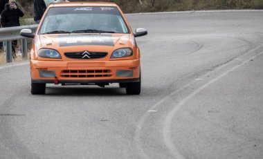 Achladocampos, Yunanistan - 12 Ekim 2025 Achladocampos Tepesi Yunanistan 'da ünlü bir yarış etkinliğidir..