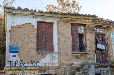 Atina, Yunanistan - 28 Kasım 2025 Yunanistan 'ın başkentinde yürüyüş ve fotoğraf çekimi.