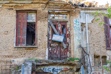 Atina, Yunanistan - 28 Kasım 2025 Yunanistan 'ın başkentinde yürüyüş ve fotoğraf çekimi.