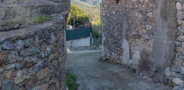 Vachos Anatoliki Mani, Yunanistan - 14 Kasım 2025 Geleneksel bir Mani Yunanistan köyü.