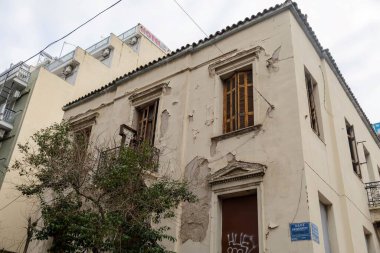 Atina, Yunanistan - 21 Aralık 2025 Başkent Yunanistan 'da ilginç bir fotoğraf yürüyüşü.