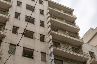 Atina, Yunanistan - 21 Aralık 2025 Başkent Yunanistan 'da ilginç bir fotoğraf yürüyüşü.