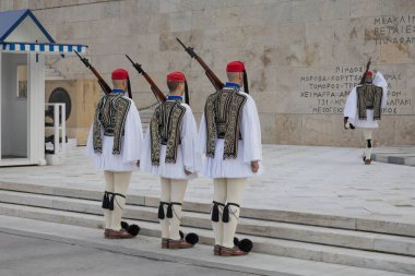 Atina, Yunanistan - 21 Aralık 2025 Yunan Euzones parlamento önünde nöbet değiştirdi.