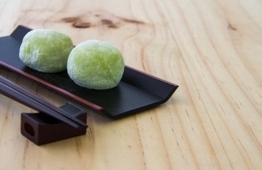 Japon mutfağı, yeşil çay mo chi çanak üzerinde