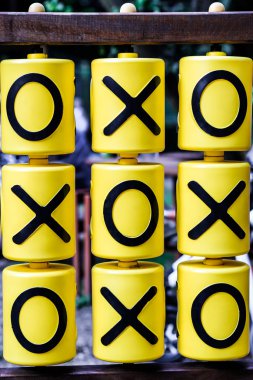 Oyun sahasında TIC-TAC-toe oyunu