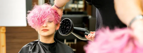 Male Hairdresser Professional Drying Stylish Pink Hair Female Client Blow — Stock Photo, Image